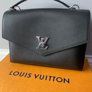 Louis Vuitton lockme purse